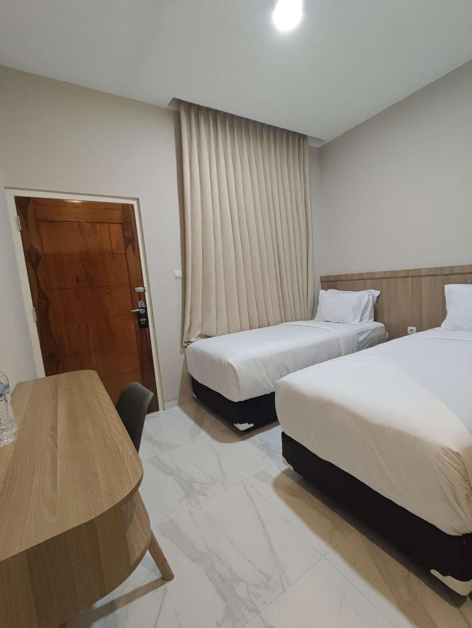 El Nipa Hotel Labuan Bajo Zewnętrze zdjęcie